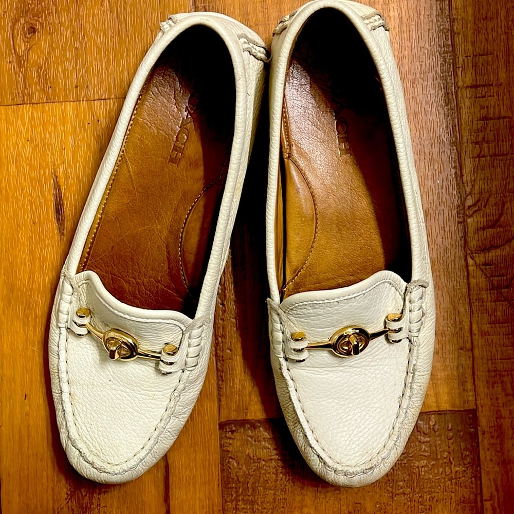 Coach Arlene Beige Leather Driving Shoes ~ Sz 8.5 R ~ EUC